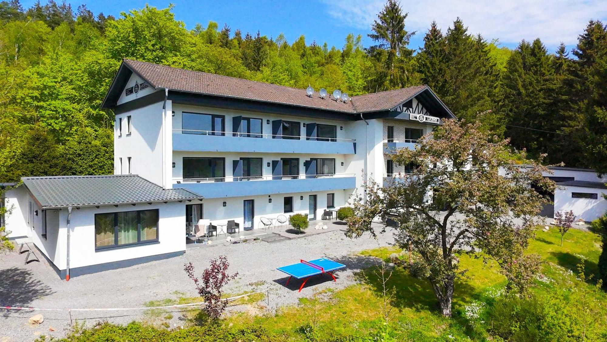 Gaestehotel Lucendi Premium Lounge Hohenleimbach Bagian luar foto